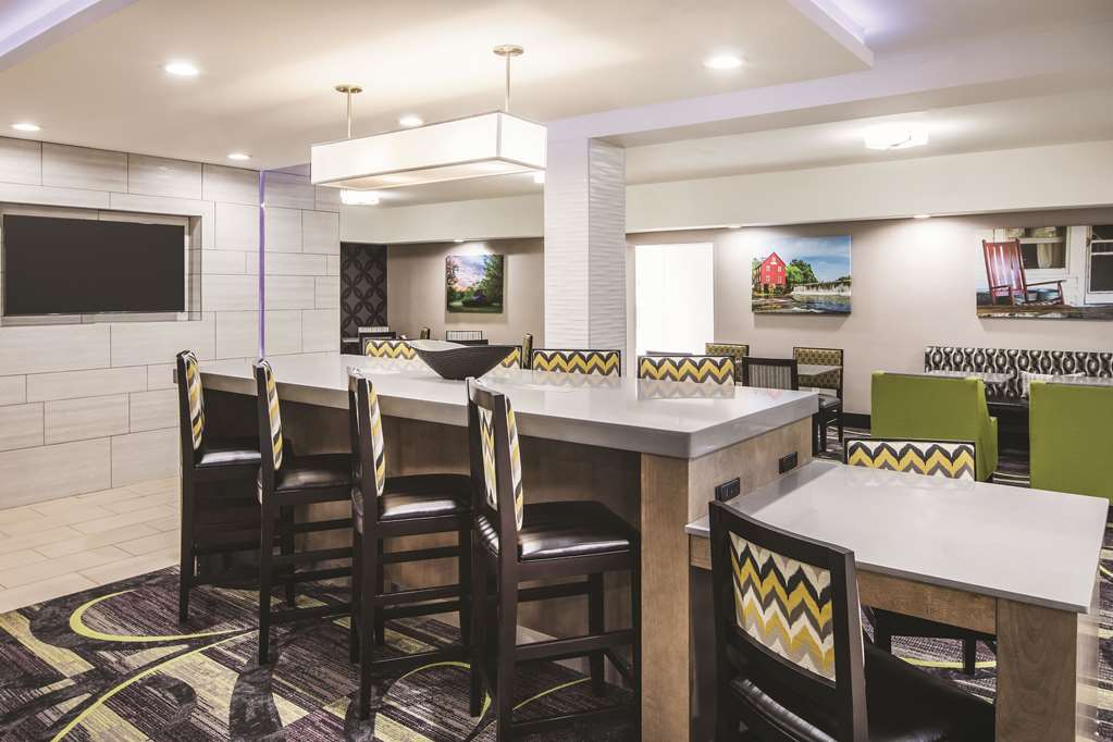 La Quinta Inn & Suites by Wyndham Milledgeville - photo 28