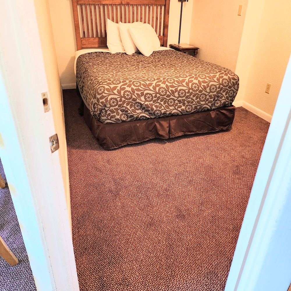 Canyon Motel - photo 24