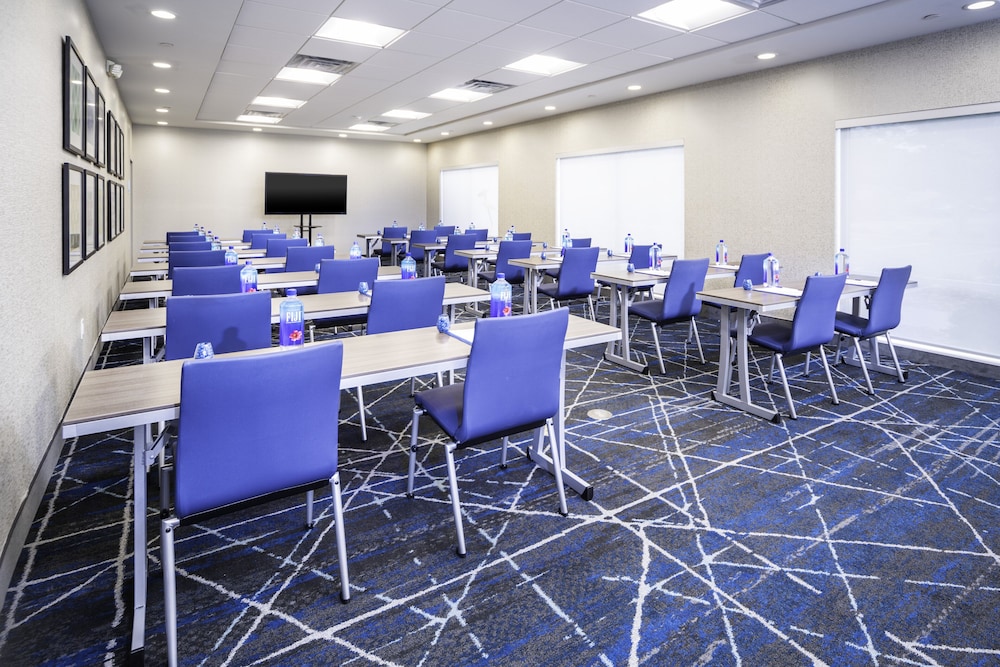 Holiday Inn Express & Suites Rock Hill by IHG - photo 72