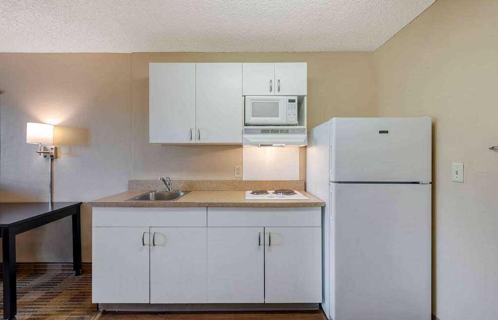 Extended Stay America Suites Piscataway Rutgers University - photo 27