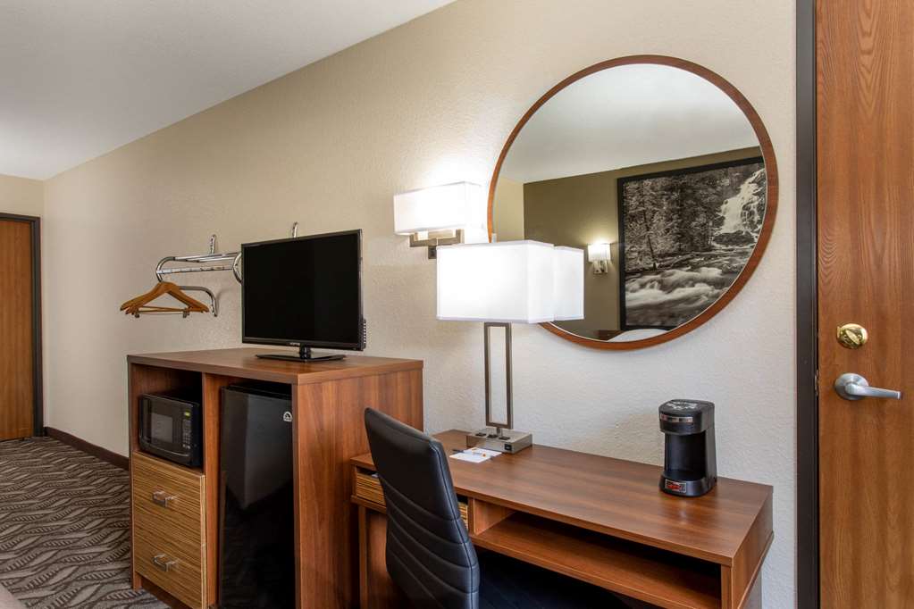 Super 8 by Wyndham Dubois - photo 13