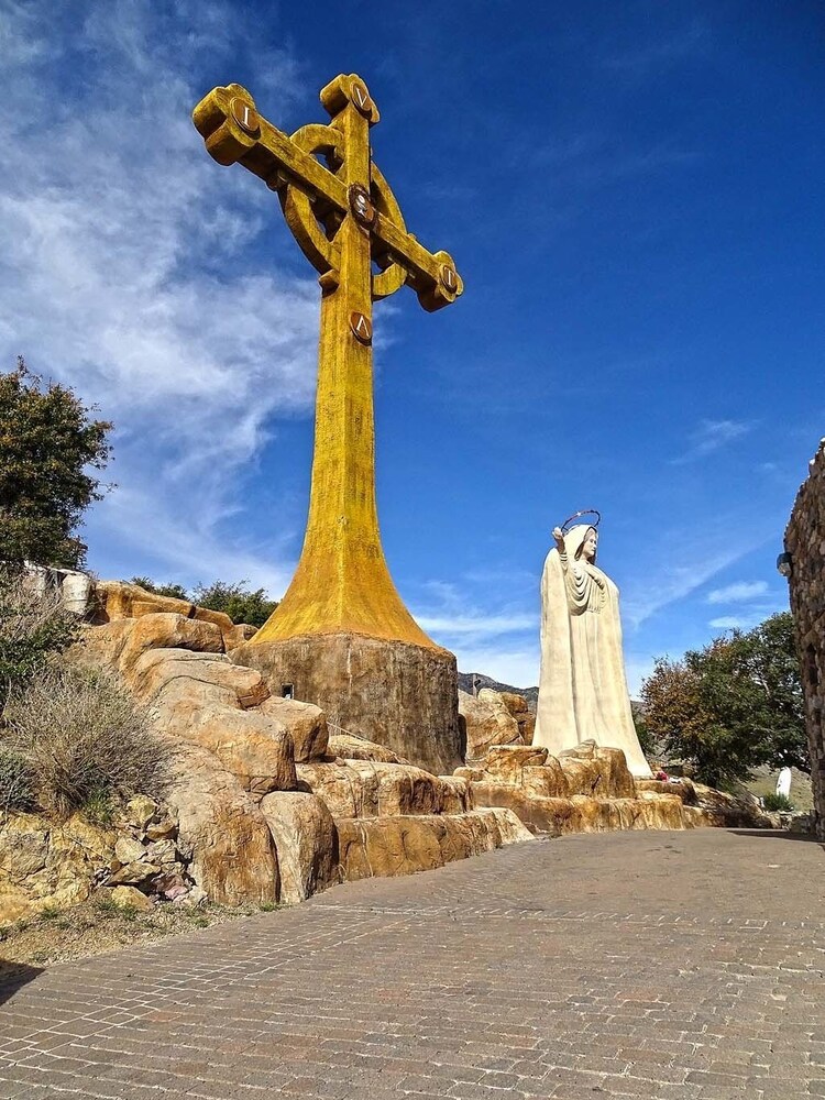 Desert Inn - photo 43