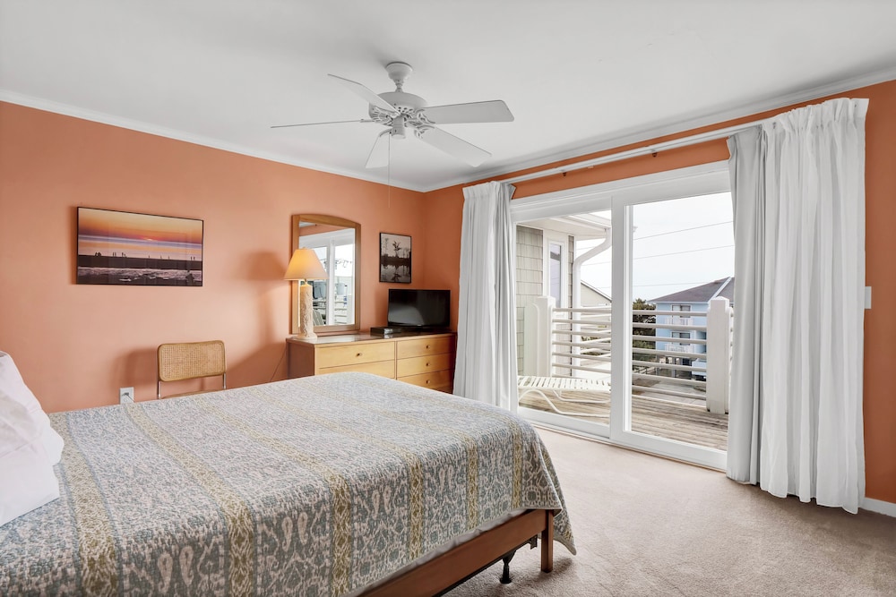 Sandpeddler Inn & Suites - photo 72