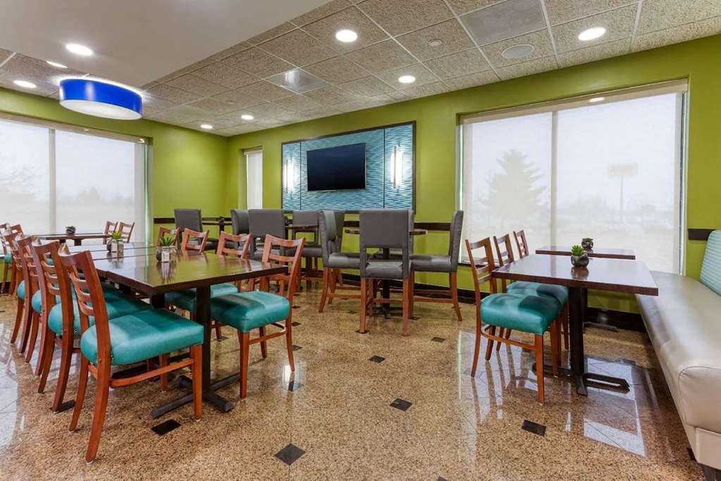 Heritage Inn & Suites St. Louis Fenton Trademark by Wyndham - photo 25