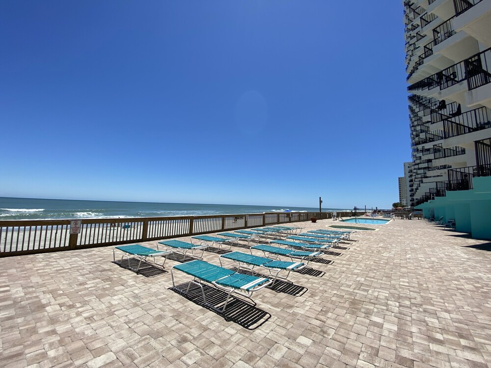 Royal Garden Resort 1608 3 Bedroom Condo by RedAwning - photo 18