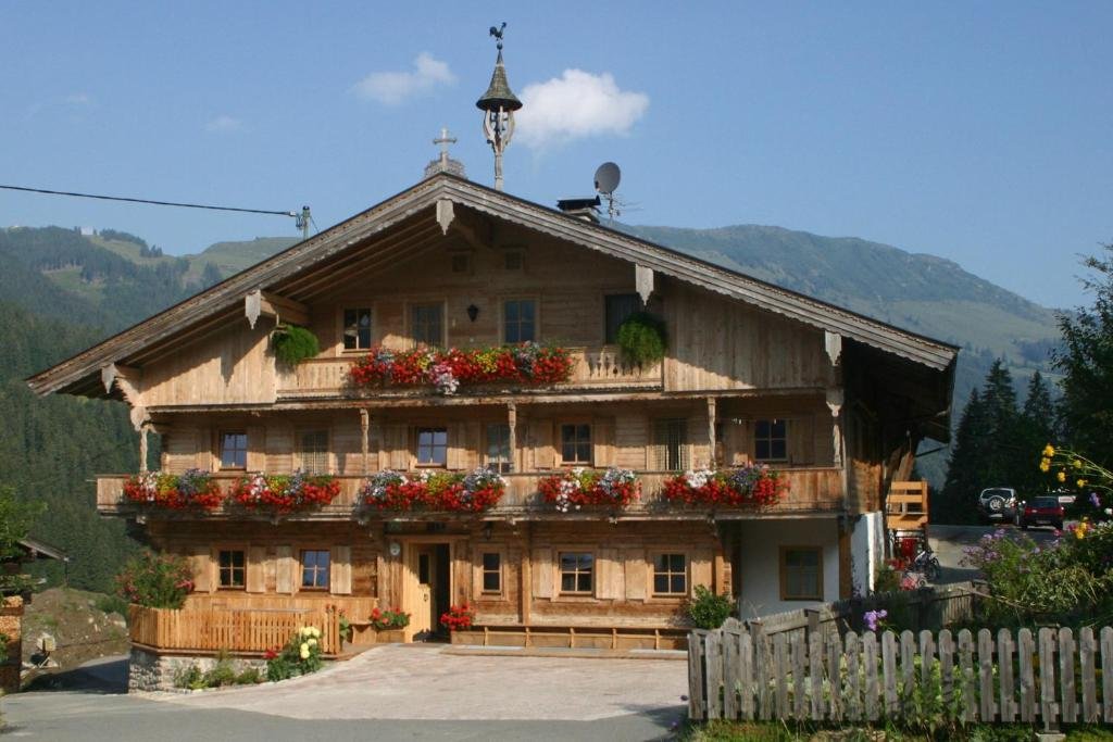 Bauernhof Kasperbauer — 4-Star Luxury Hotel in Kirchberg In Tirol, Austria