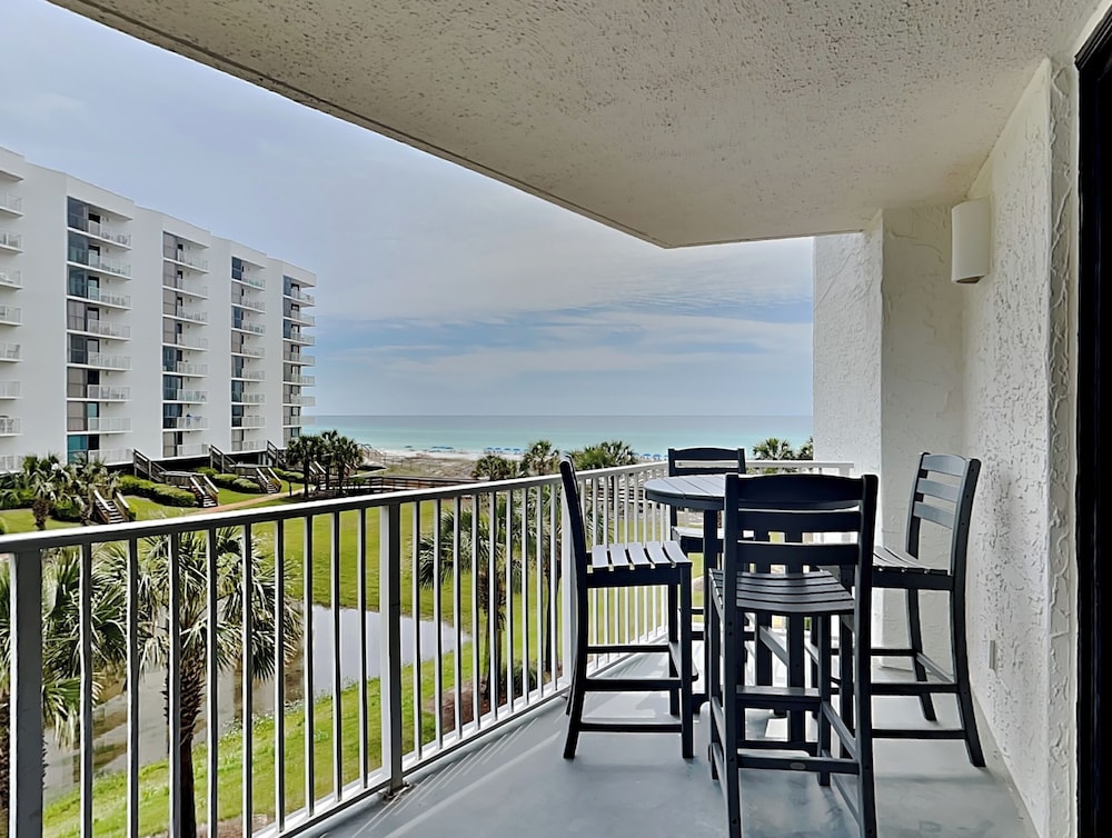 The Mainsail Resort - photo 36