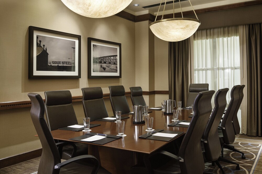 Sheraton Sioux Falls Hotel & Convention Center - photo 36
