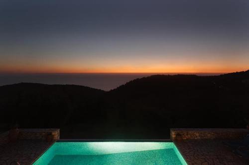 Villa Nika — 4-Star Luxury Hotel in Gaios, Greece