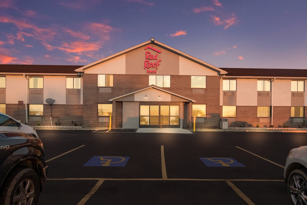 Red Roof Inn Greensburg - photo 24