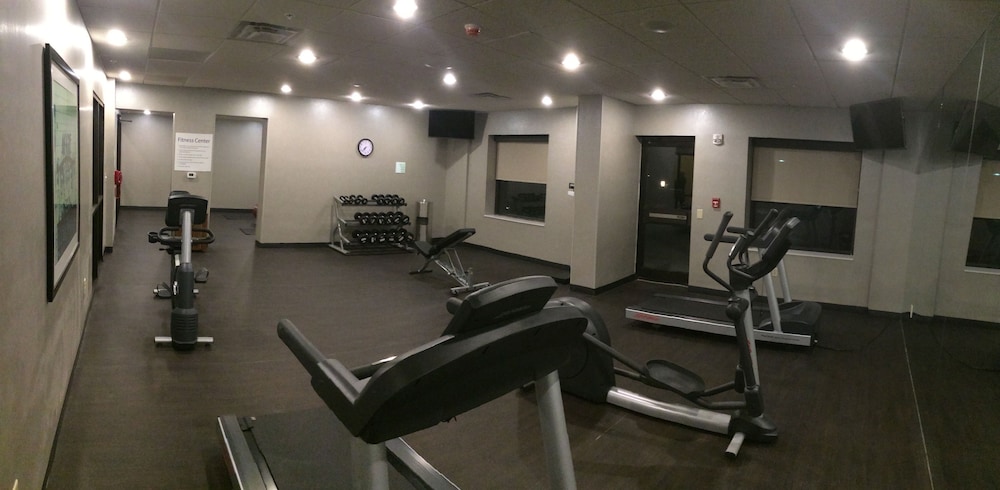 Holiday Inn Greensboro Coliseum by IHG - photo 15