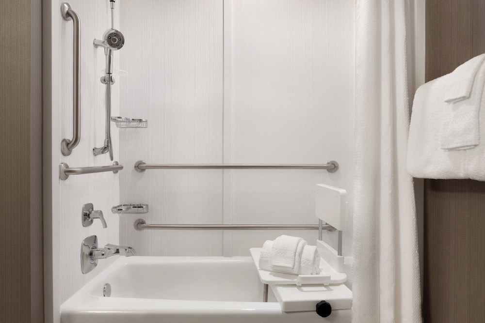 Courtyard by Marriott Boston Dedham Westwood - photo 15