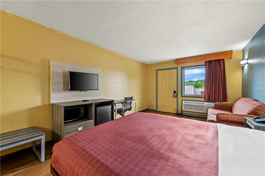 Econo Lodge Charlotte Airport Area - photo 13