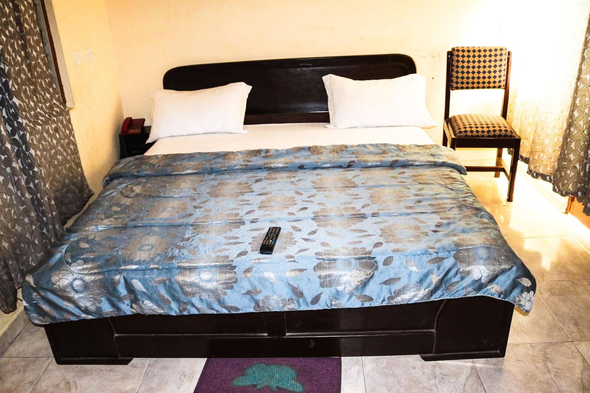Vis A Vis Hotel - last minute hotel in Accra