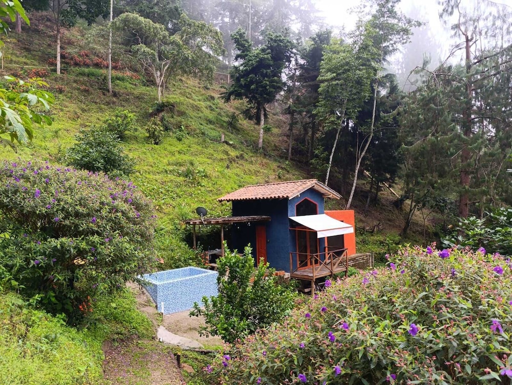Finca Montaña Magica in Floridablanca, Colombia