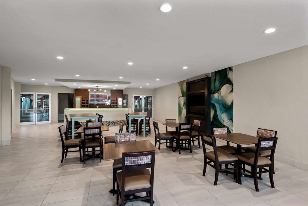 Wyndham Garden Ankeny - photo 17