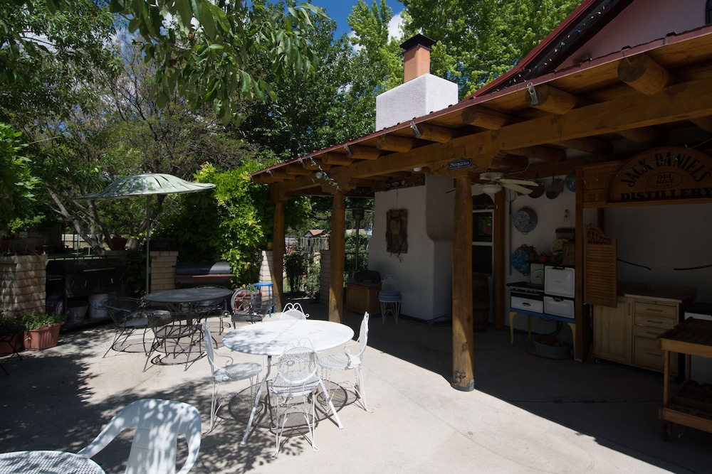 Red Horse Bed and Breakfast - photo 62