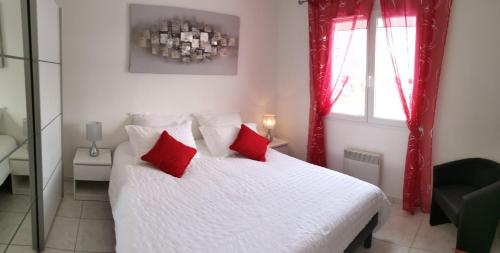 Au Clos Des Bulles Champenoises — hotel in Morangis
