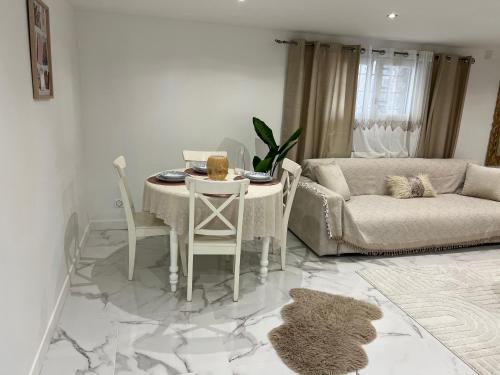 Logement Lina Proche Paris Et Orly — hotel in Palaiseau