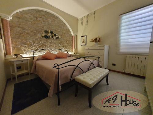 Ag House — 4-Star Luxury Hotel in Assisi, Italy