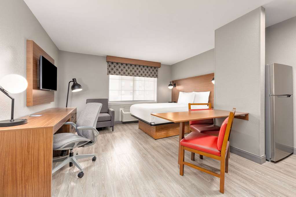 Hawthorn Extended Stay by Wyndham Bedford Dallas - photo 21