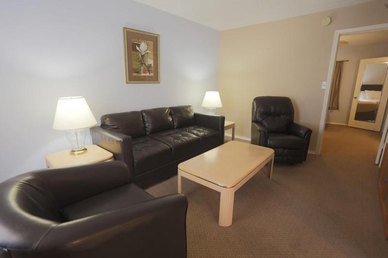 Victoria Palms Inn & Suites - photo 15