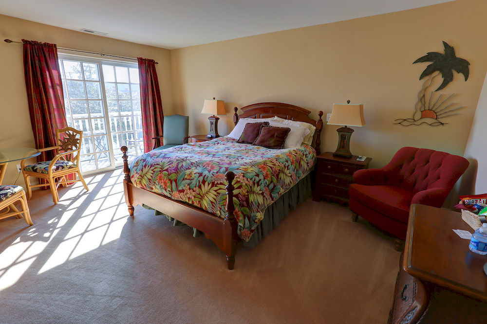 Brick Hotel on the Circle - photo 13