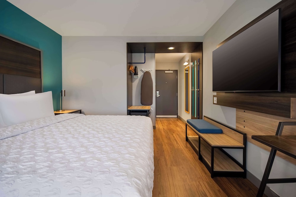 Tru by Hilton Merrillville - photo 16