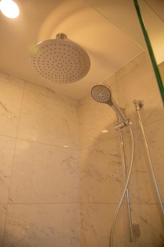 Skyhigh Style 2Bed 2Bath 1Car Views Cbd — 4-Star Luxury Hotel in Brisbane, Australia