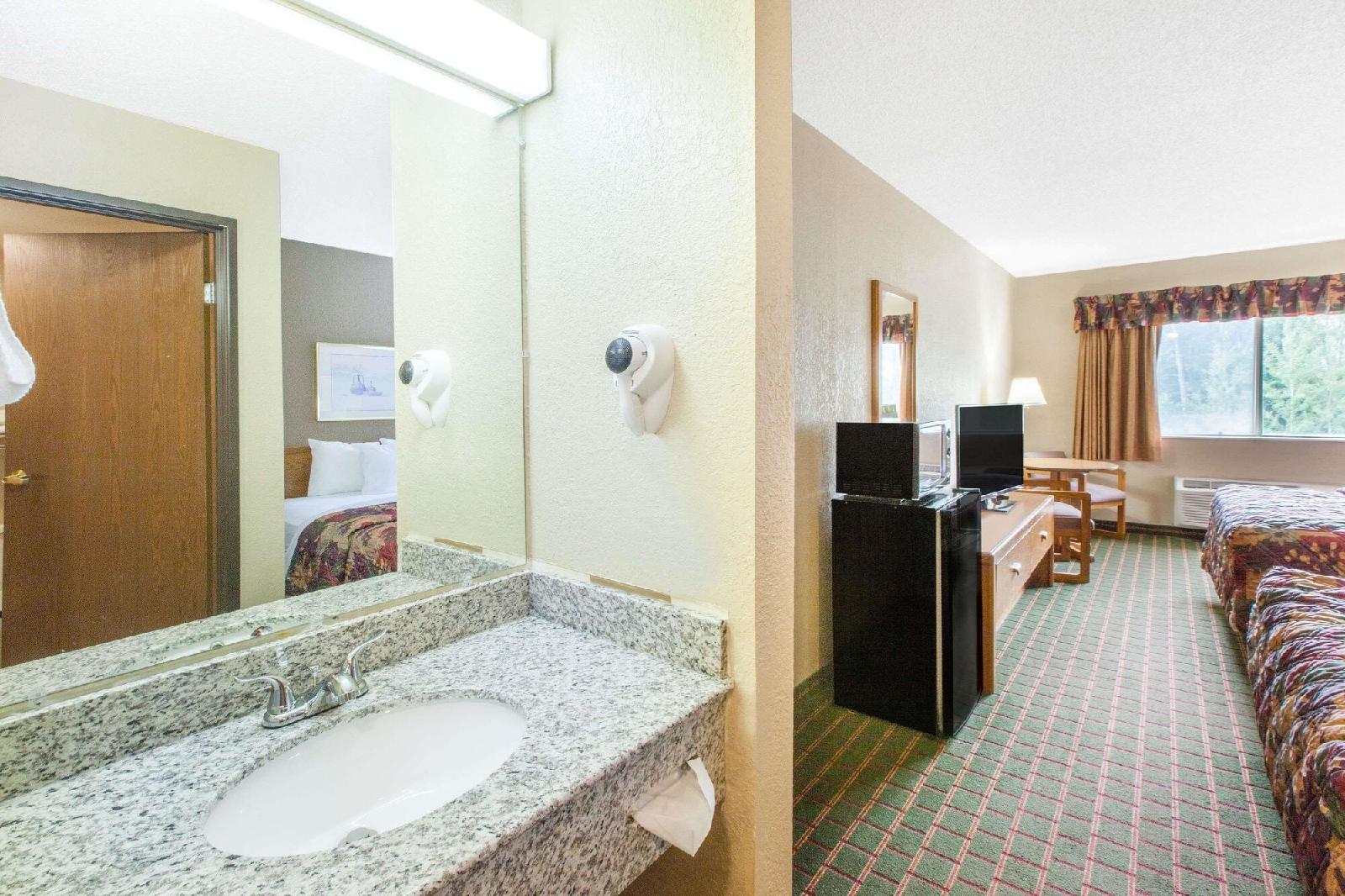 Days Inn Sault Ste Marie - photo 8