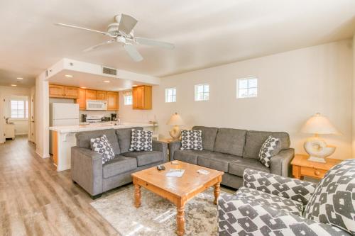 219D 219 Descanso in Avalon, United States