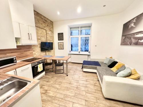 S6 Apartment Promo Next To Gozsdu Garden — 4-Star Luxury Hotel in Budapest, Hungary