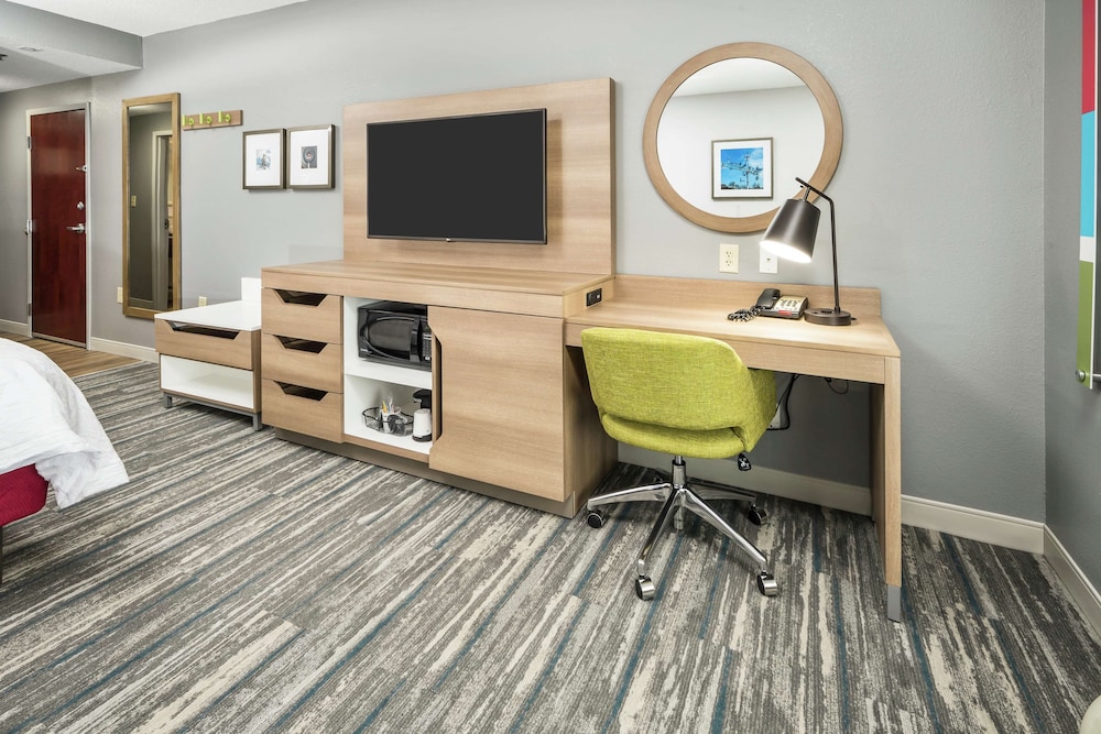 Hampton Inn Wilson Downtown - photo 18