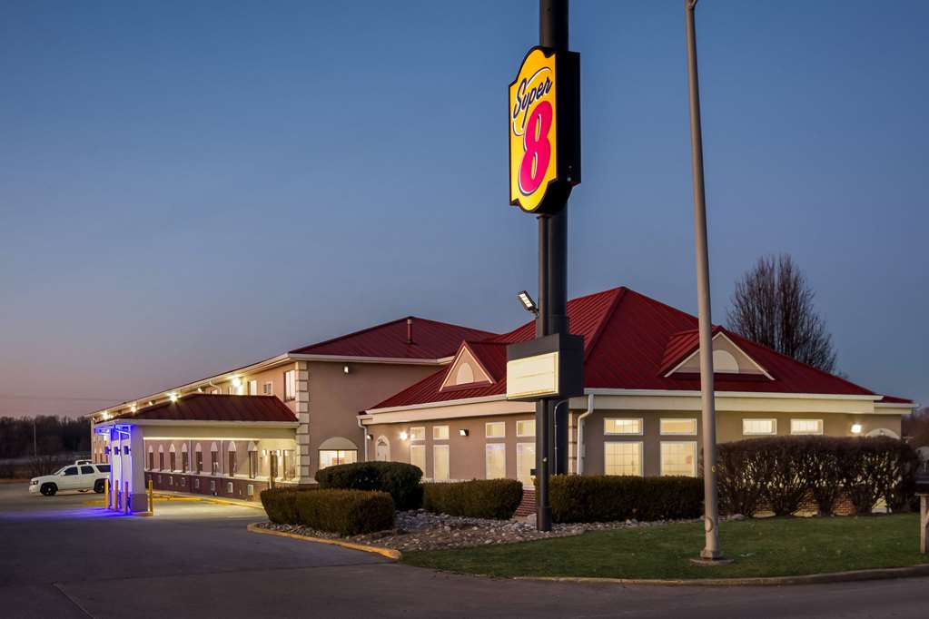 Super 8 by Wyndham Elizabethtown - photo 4