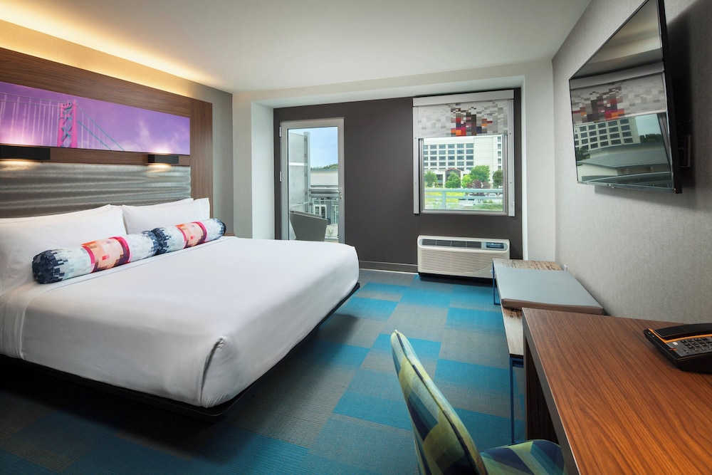 Aloft San Francisco Airport - photo 8