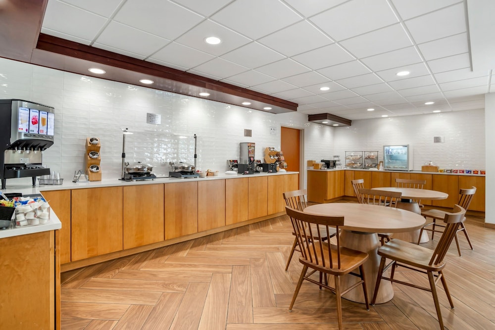Fairfield Inn by Marriott Boone - photo 29