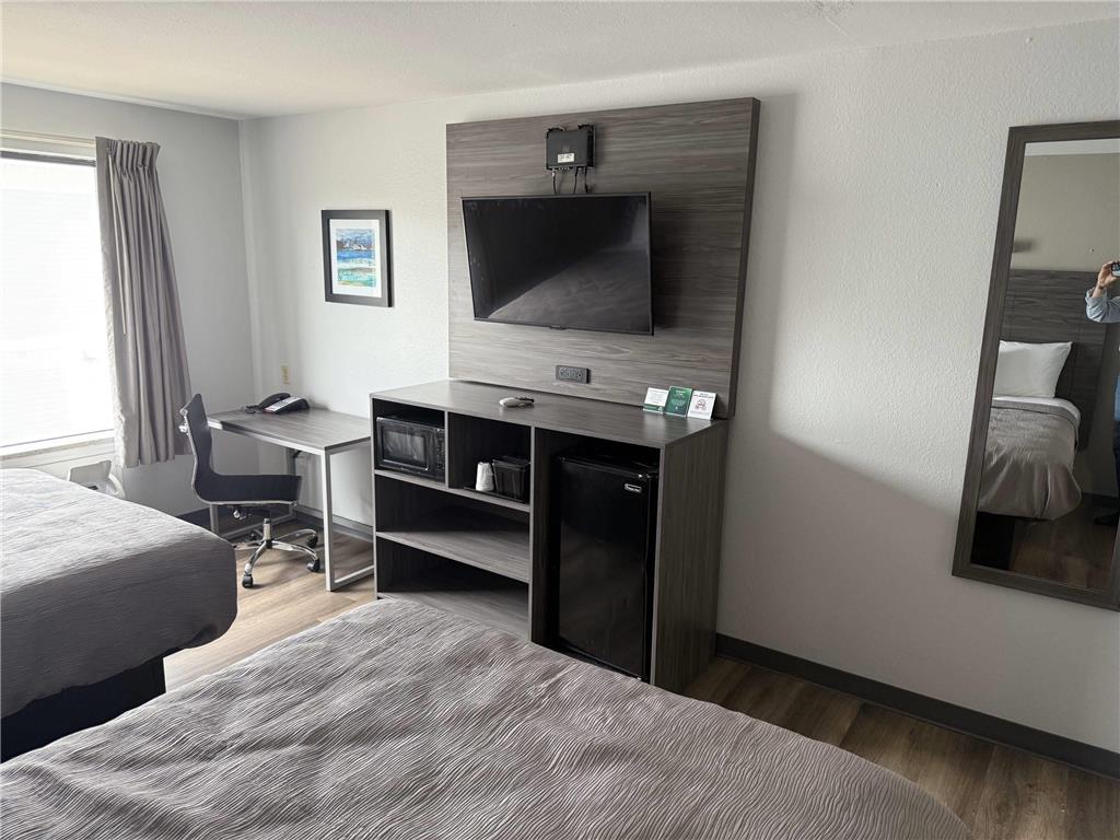 Quality Inn & Suites Biloxi Ocean Springs - photo 17