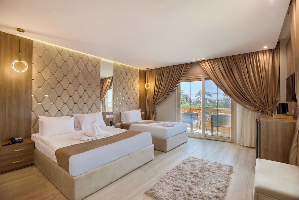 Golden Palm Sunrise Inn in Giza, Egypt