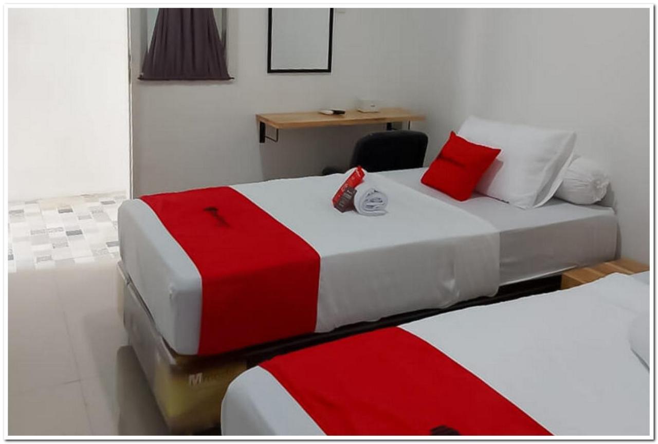 RedDoorz Syariah near RSUD Zainoel Abidin Banda Aceh in Banda Aceh, Indonesia