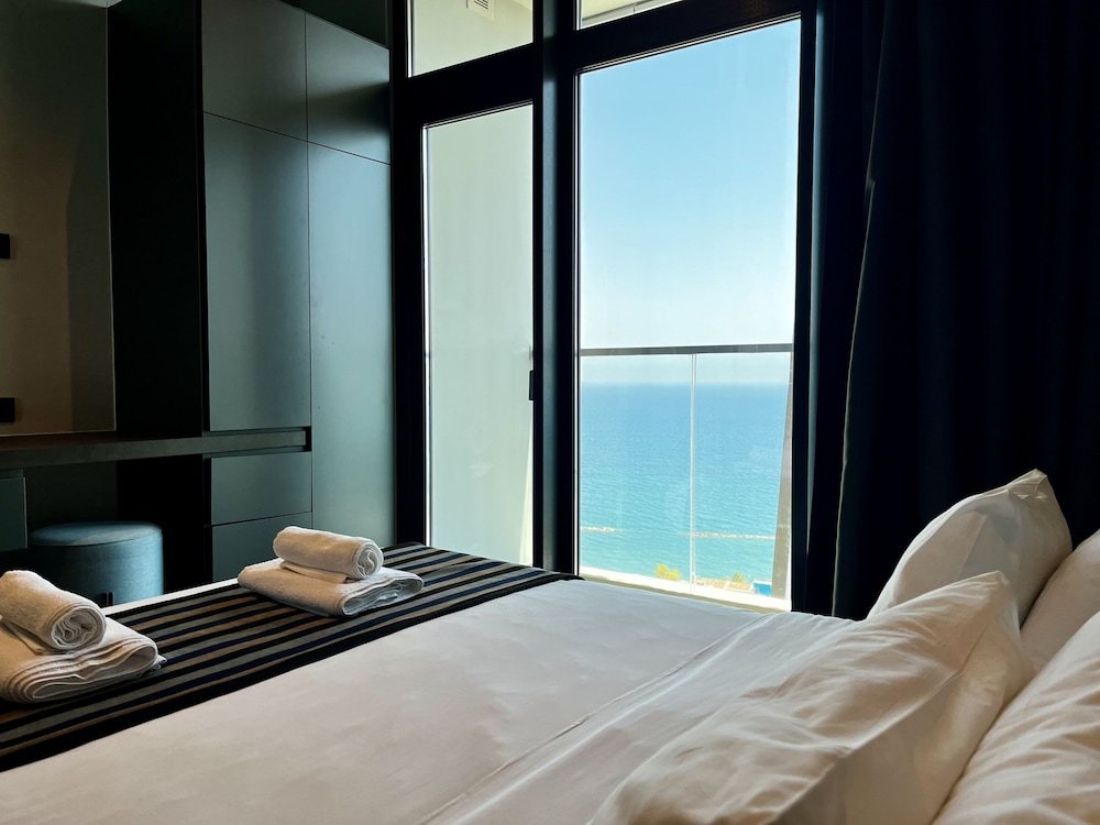 128 Lim 2002 Stay Only Tower Suite — Limassol