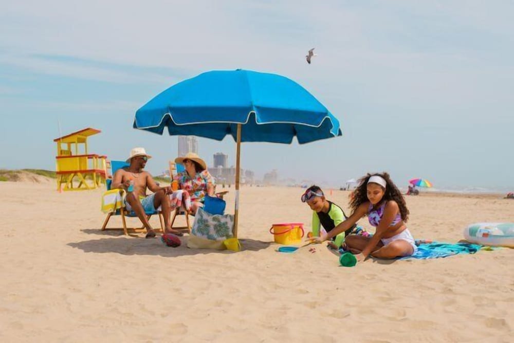 Holiday Inn Resort South Padre Island Beach Front by IHG - photo 154