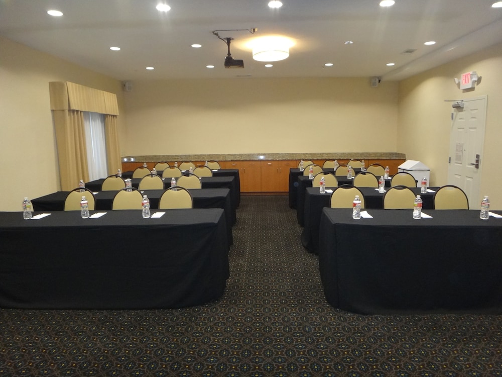 Candlewood Suites Decatur Medical Center by IHG - photo 35