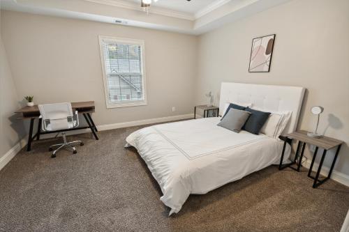Biltmore Luxury 1513 #5 Townhomes l 2Bd 2 Bth — 4-Star Luxury Hotel in Clarksville, United States
