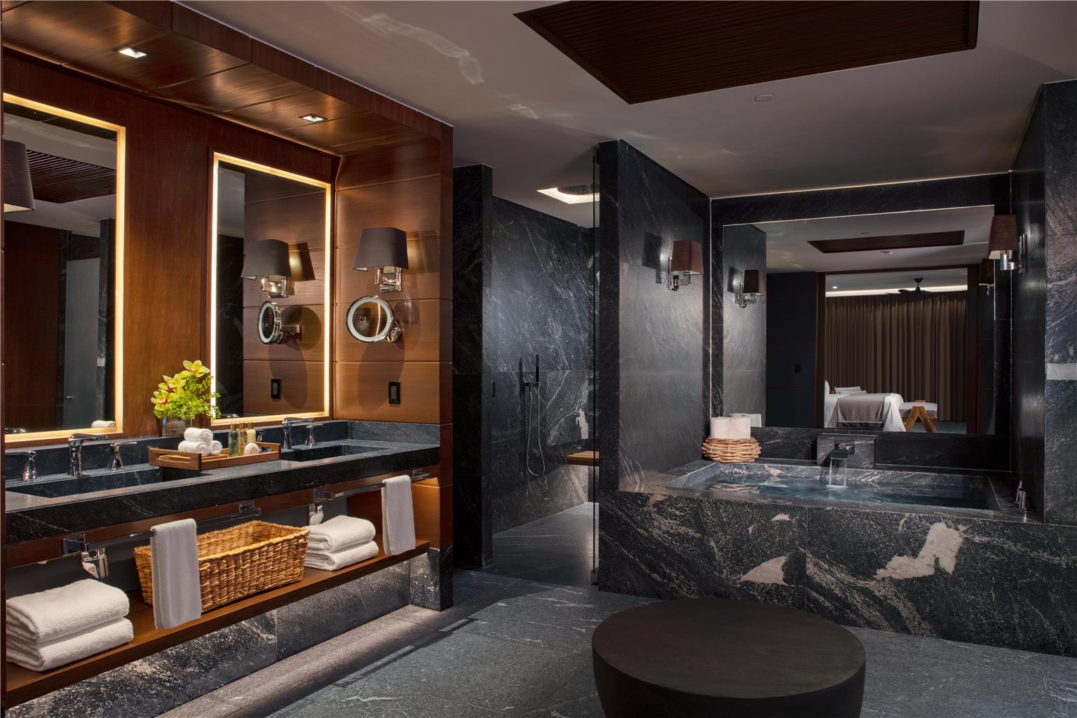 Guest room