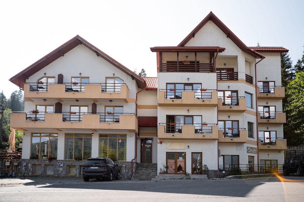 Opus View — 4-Star Luxury Hotel in Sinaia, Romania