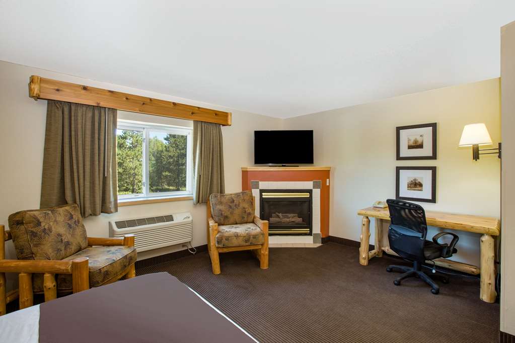 AmericInn by Wyndham Pequot Lakes - photo 16