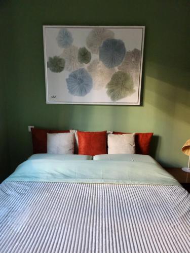 Art Dèco Milan apartment near Metro&Navigli — 4-Star Luxury Hotel in Milan, Italy