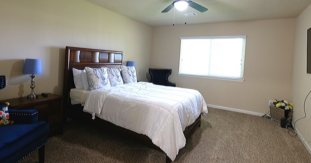 4Bdrm 2Bath 4Beds Richmond in Richmond, United States