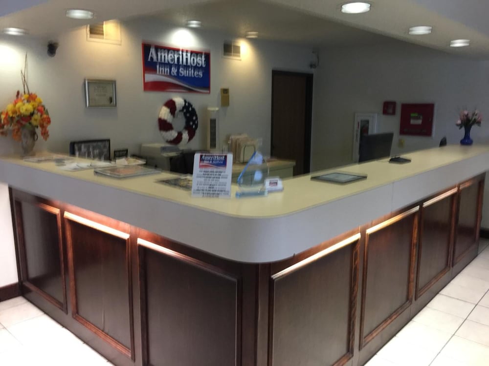 Amerihost Inn & Suites Fulton - photo 3