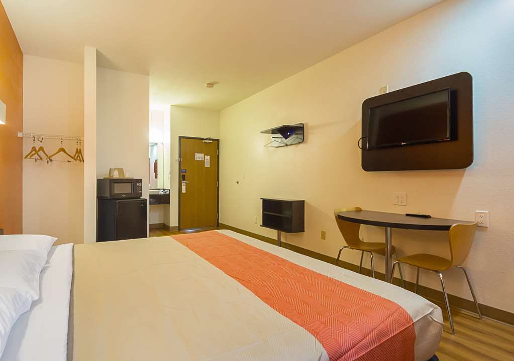 Motel 6 Dallas Irving DFW Airport South - photo 12